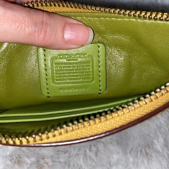 COACH RARE WOOLLY MAMMOTH WRISTLET EUC - Picture 8 of 15